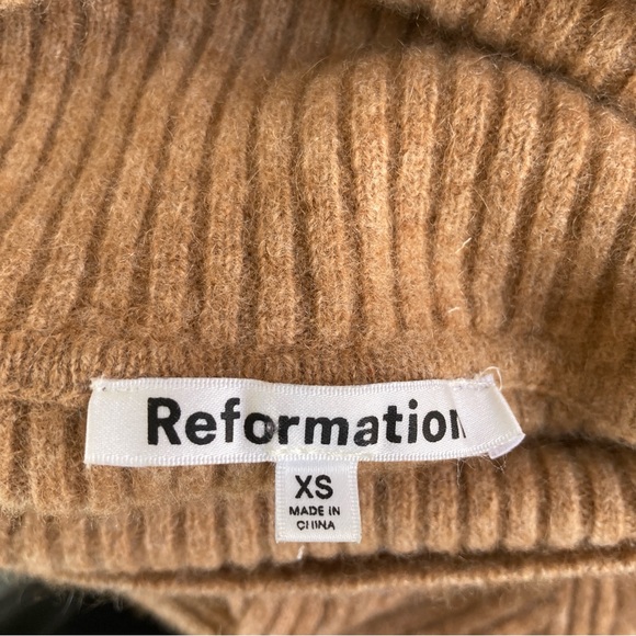 Reformation Brown Turtleneck Sweater - Picture 3 of 6